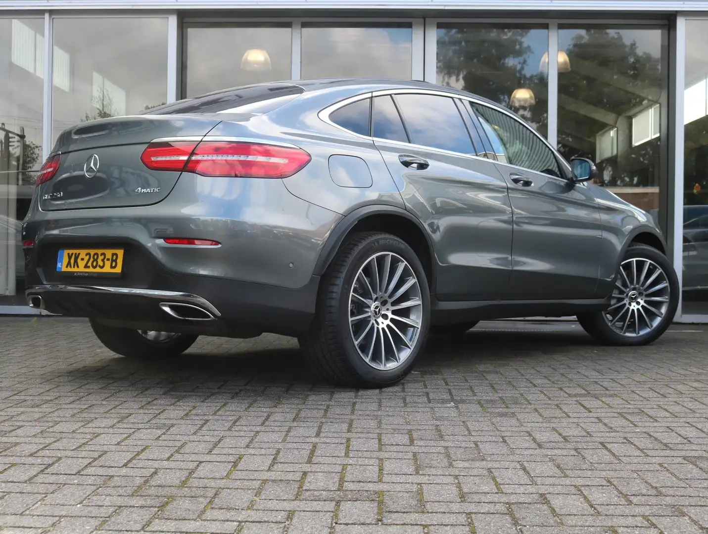 Mercedes-Benz GLC 250 Coupé 4MATIC AMG Line | Distronic | Schuifdak | Ca Gris - 2