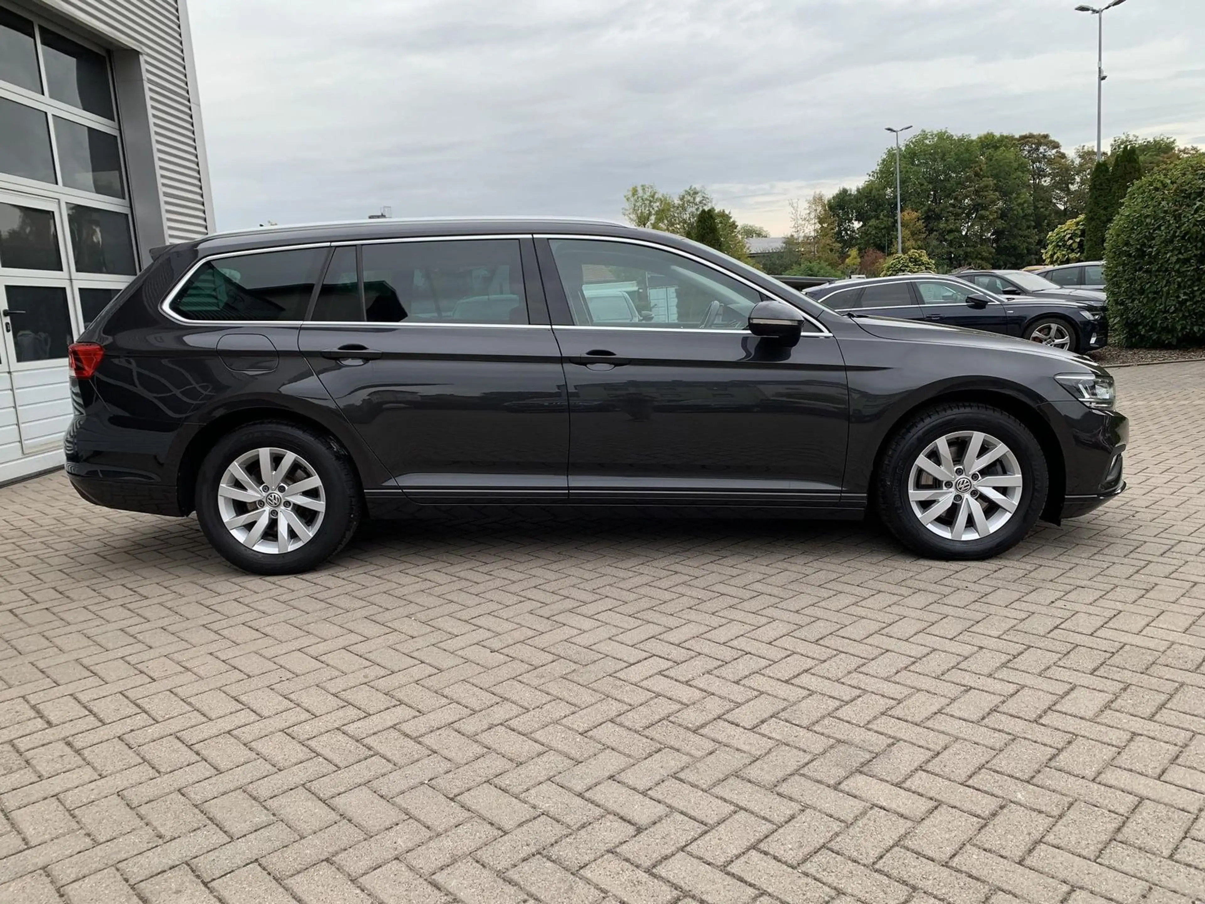 Volkswagen Passat Variant Busines 1.5 TSI NAVI+ACC+LED — photo 4