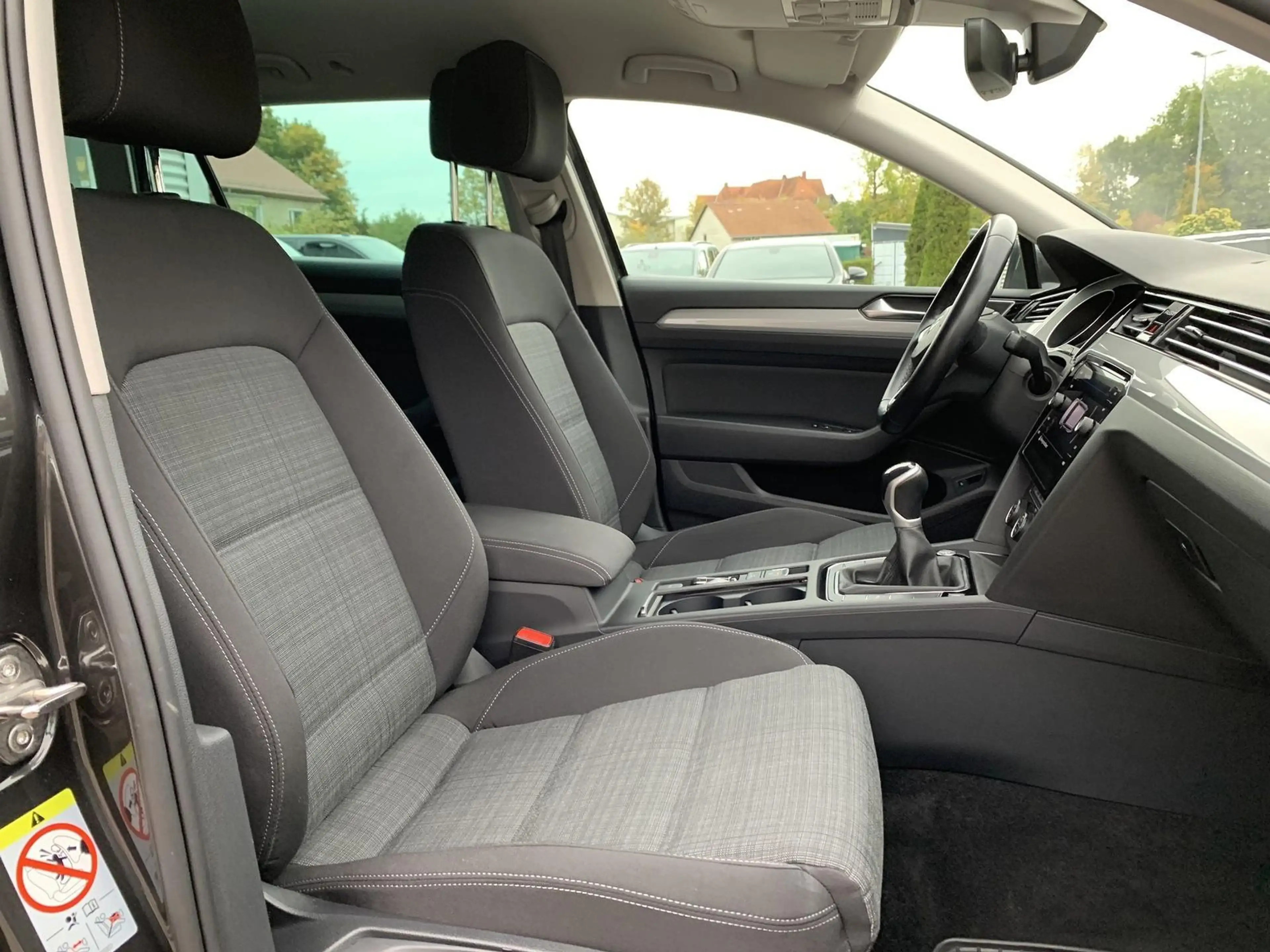 Volkswagen Passat Variant Busines 1.5 TSI NAVI+ACC+LED — photo 12