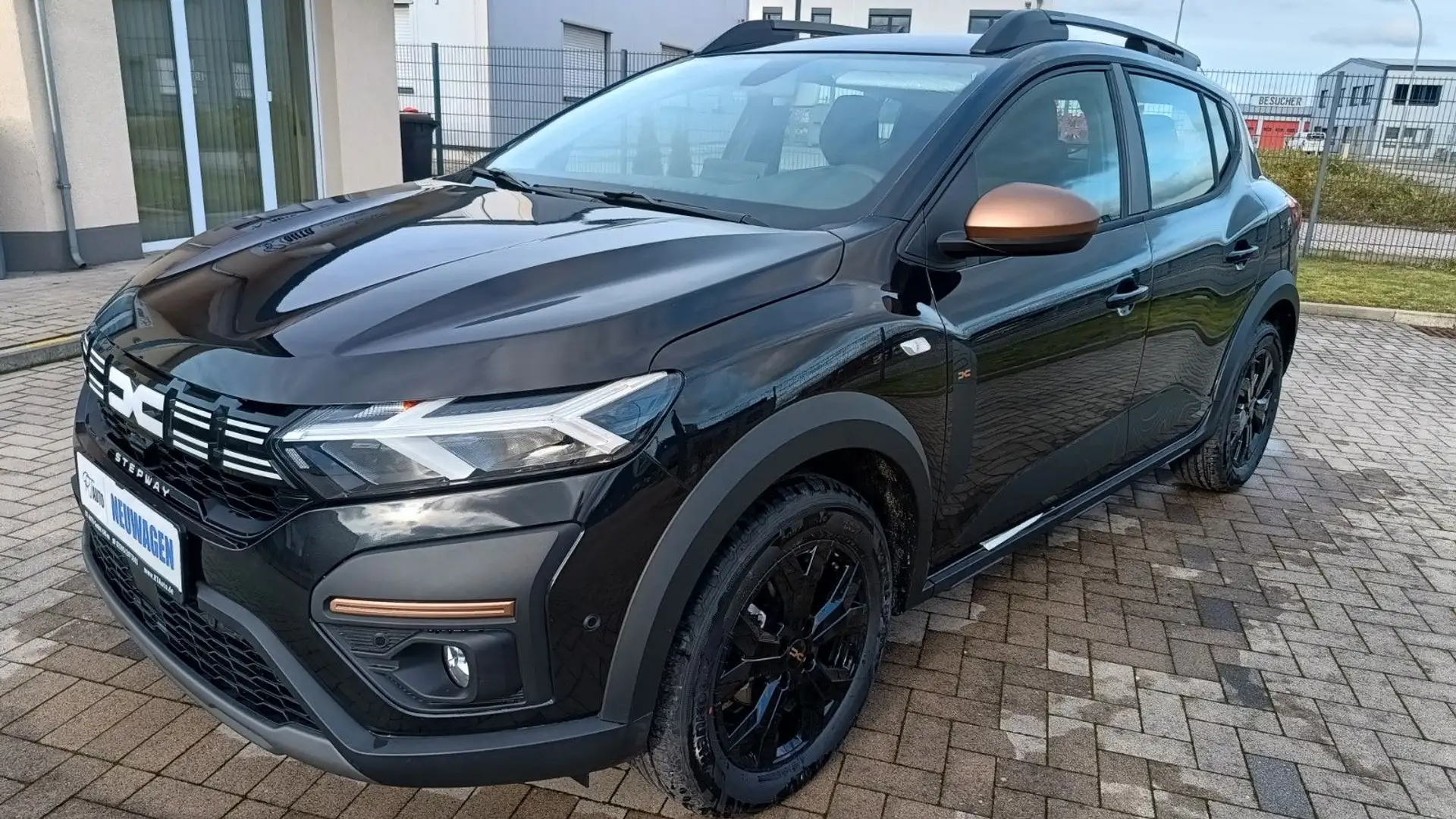 Dacia Sandero STEPWAY EXTREME*NAVIG*RF.KAMERA +LPG GAS Schwarz - 1