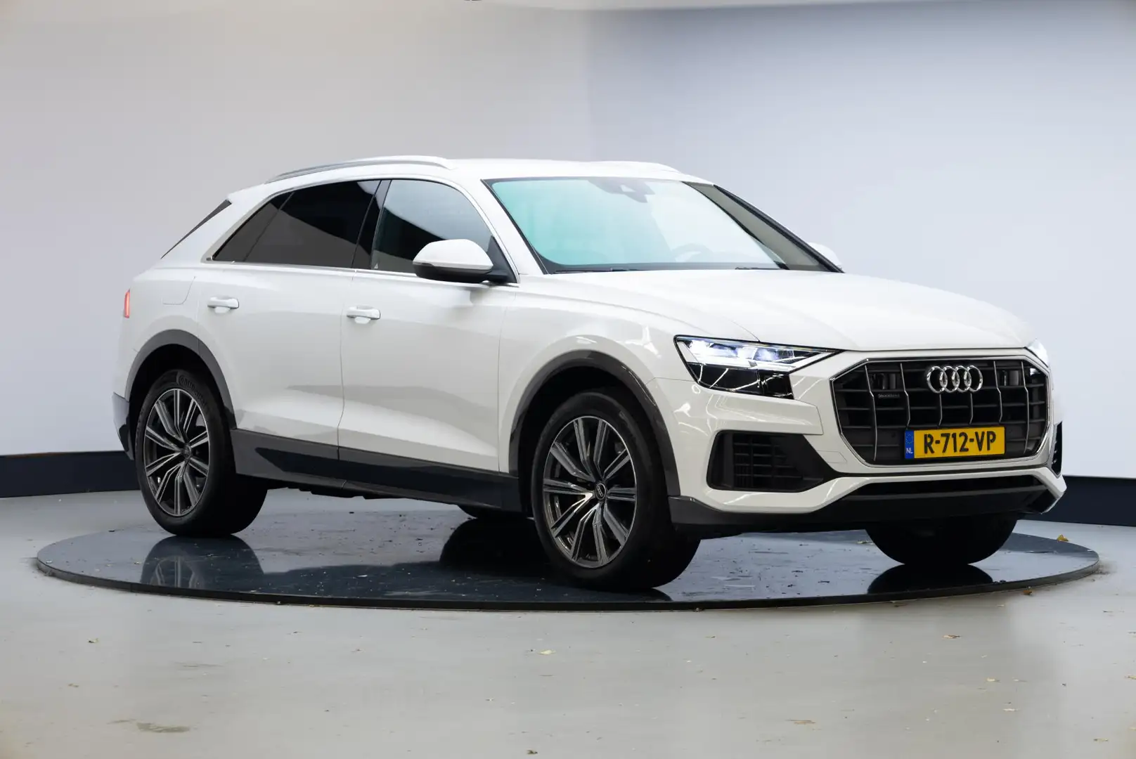 Audi Q8 55 TFSI quattro Pro Line Plus | 21 Inch | Trekhaak Alb - 1