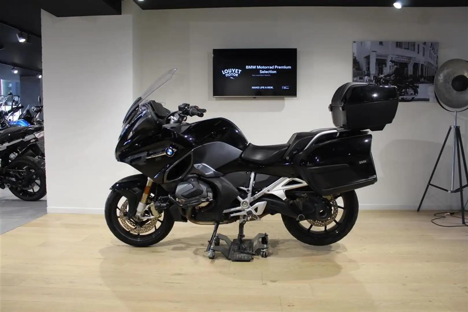 BMW R 1250 RT 0 Zwart - 2