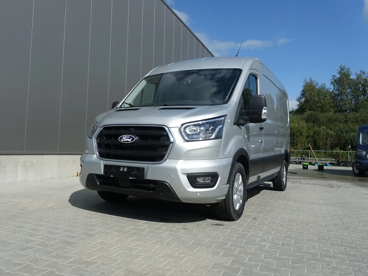 Ford Transit 350 2.0 TDCI L3H2 Limited Zilver - 2