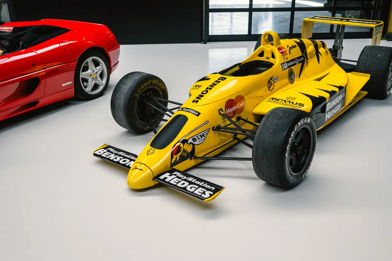 Lola T89/00 IndyCar, foto 12