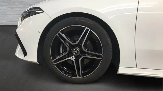 Mercedes-Benz A Class view 5