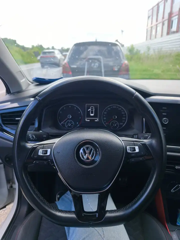 Volkswagen Polo Citadine 5 portes — photo 8