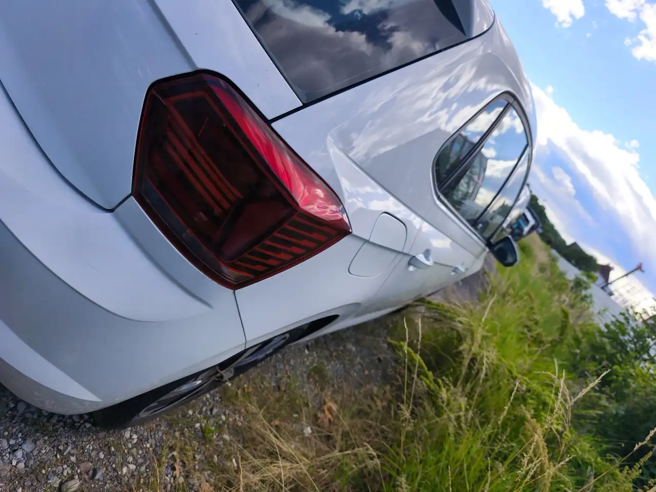 Volkswagen Polo Citadine 5 portes — photo 3