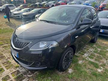 1.0 70cv hybrid gold
