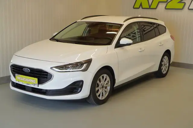 Ford Focus view 11