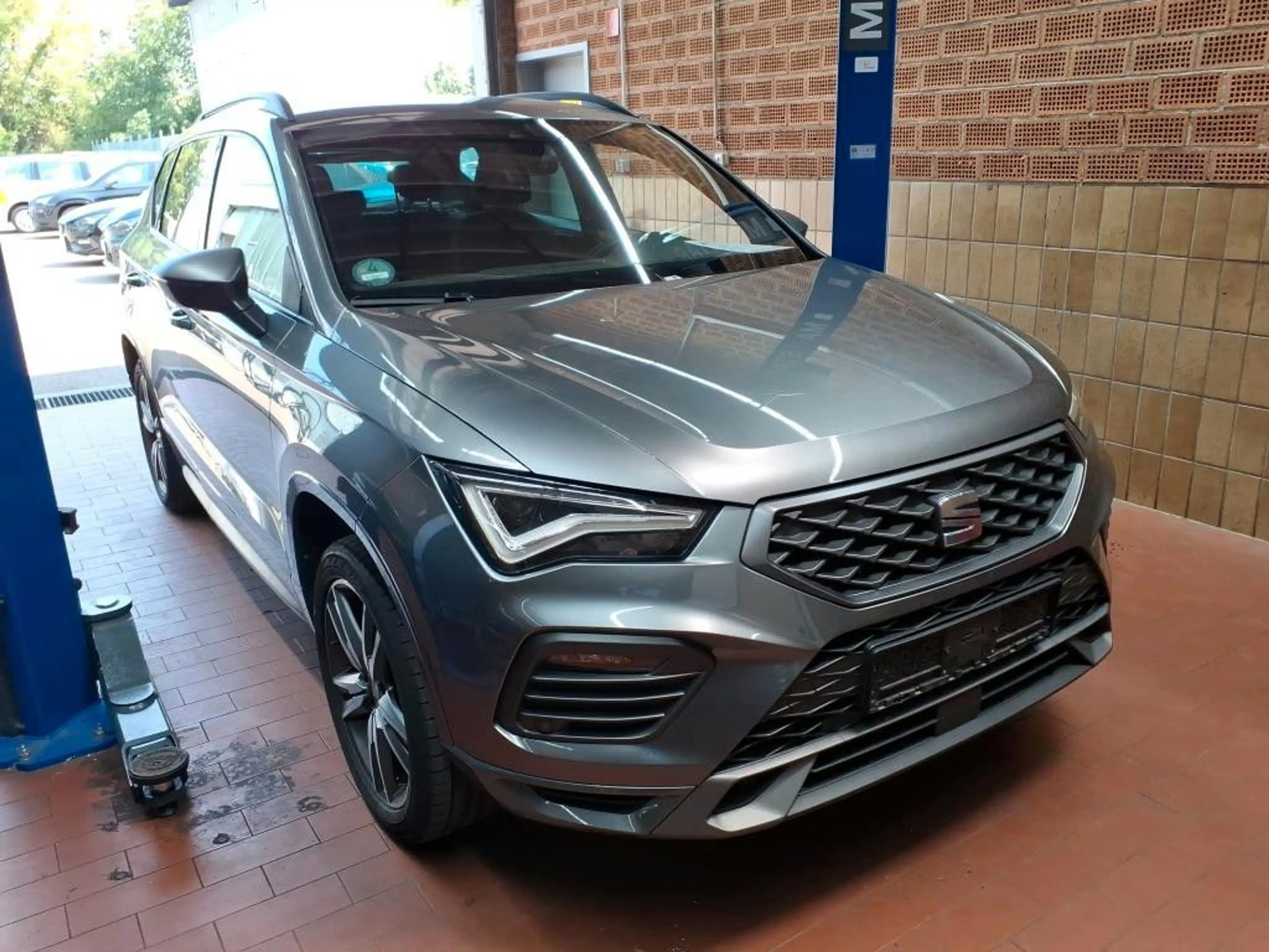 SEAT Ateca FR 1.5 TSI DSG/AHK/KAMERA/LED/ACC/APP/SHZ — photo 2