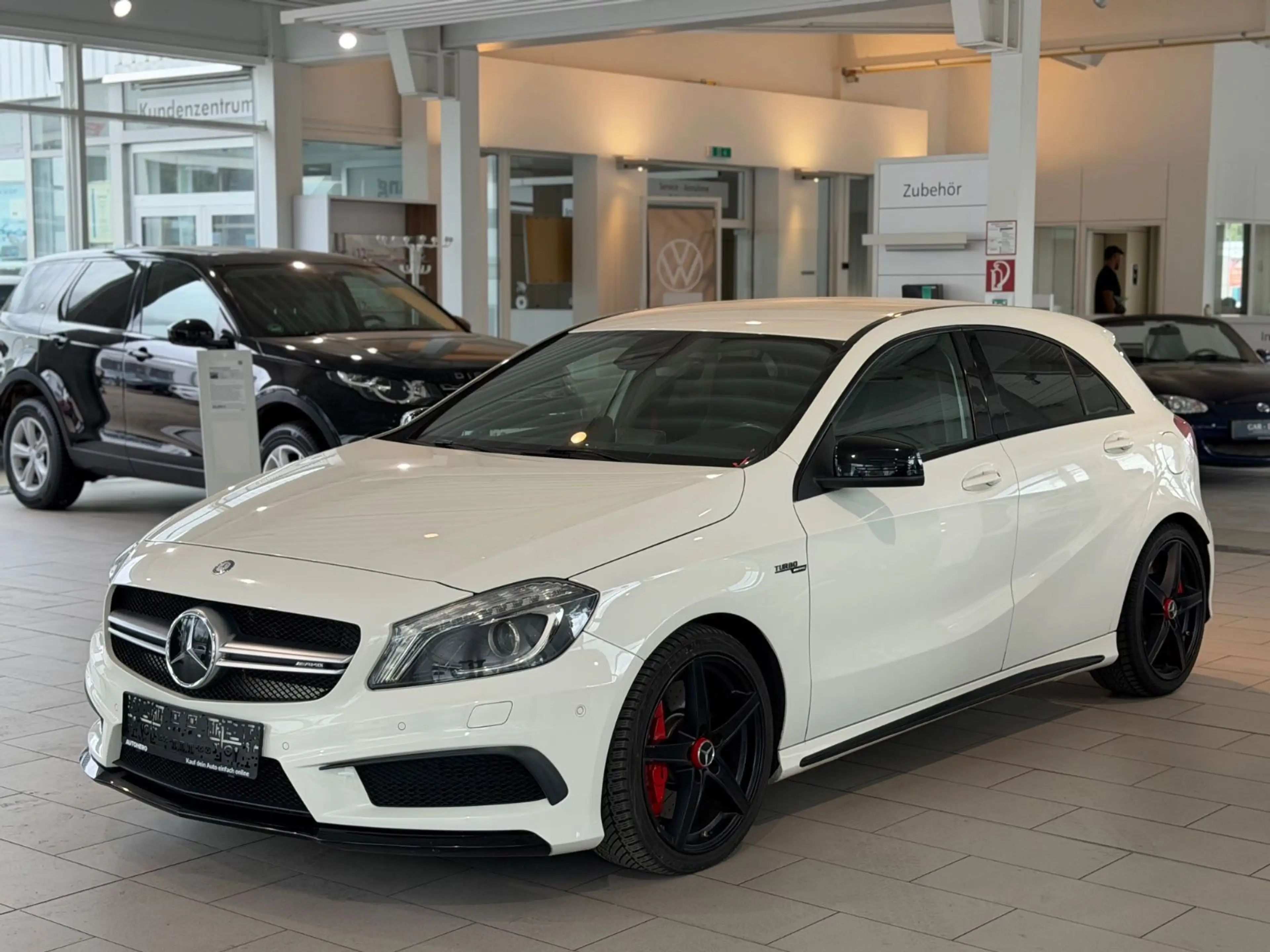 Mercedes-Benz A 45 AMG A A 45 AMG 4Matic*AUTOMA.*NAVI*Bi.XEN* — photo 2