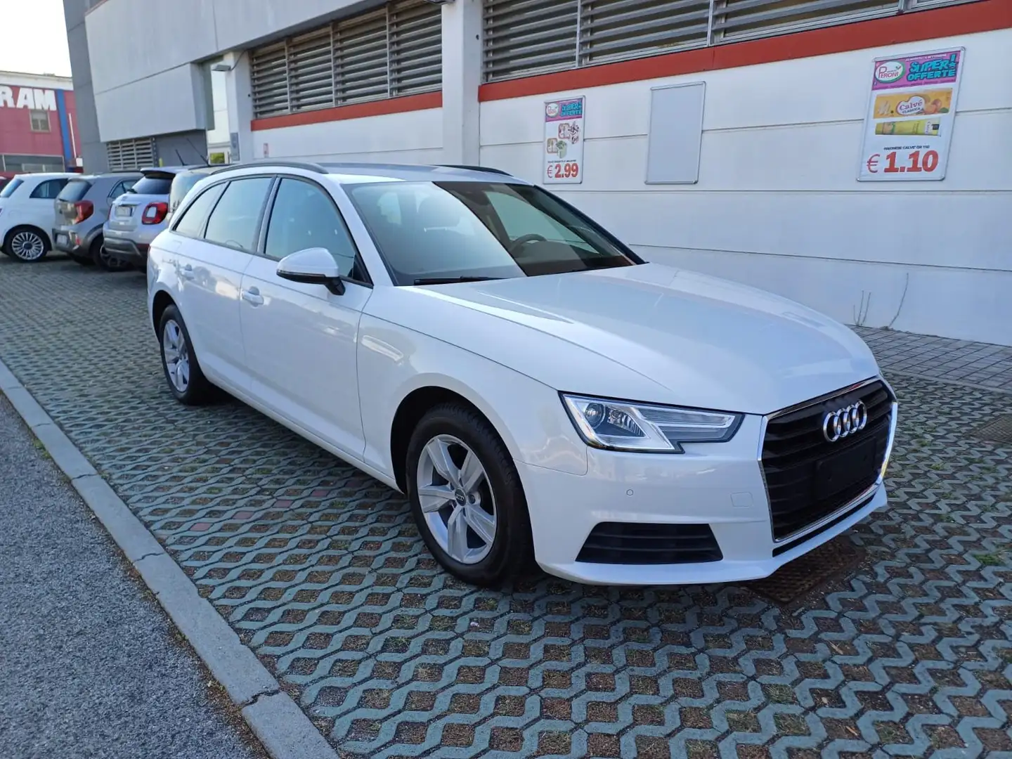 Audi A4 A4 Avant 2.0 TDI 150 cv Business S-Tronic Bianco - 2