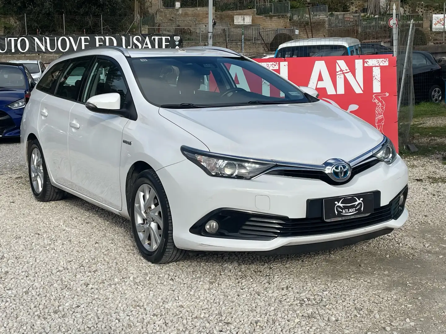 Toyota Auris 1.8h Executive Bianco - 1