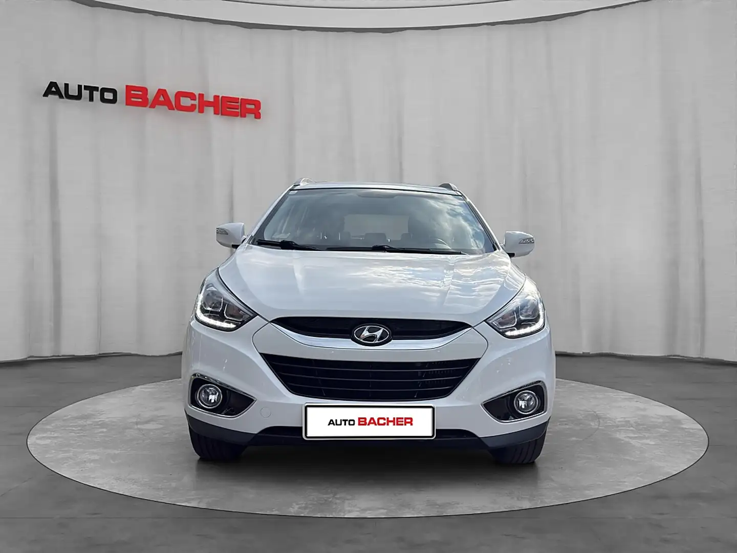 Hyundai iX35 IX35 2,0 CRDI FWD Weiß - 2