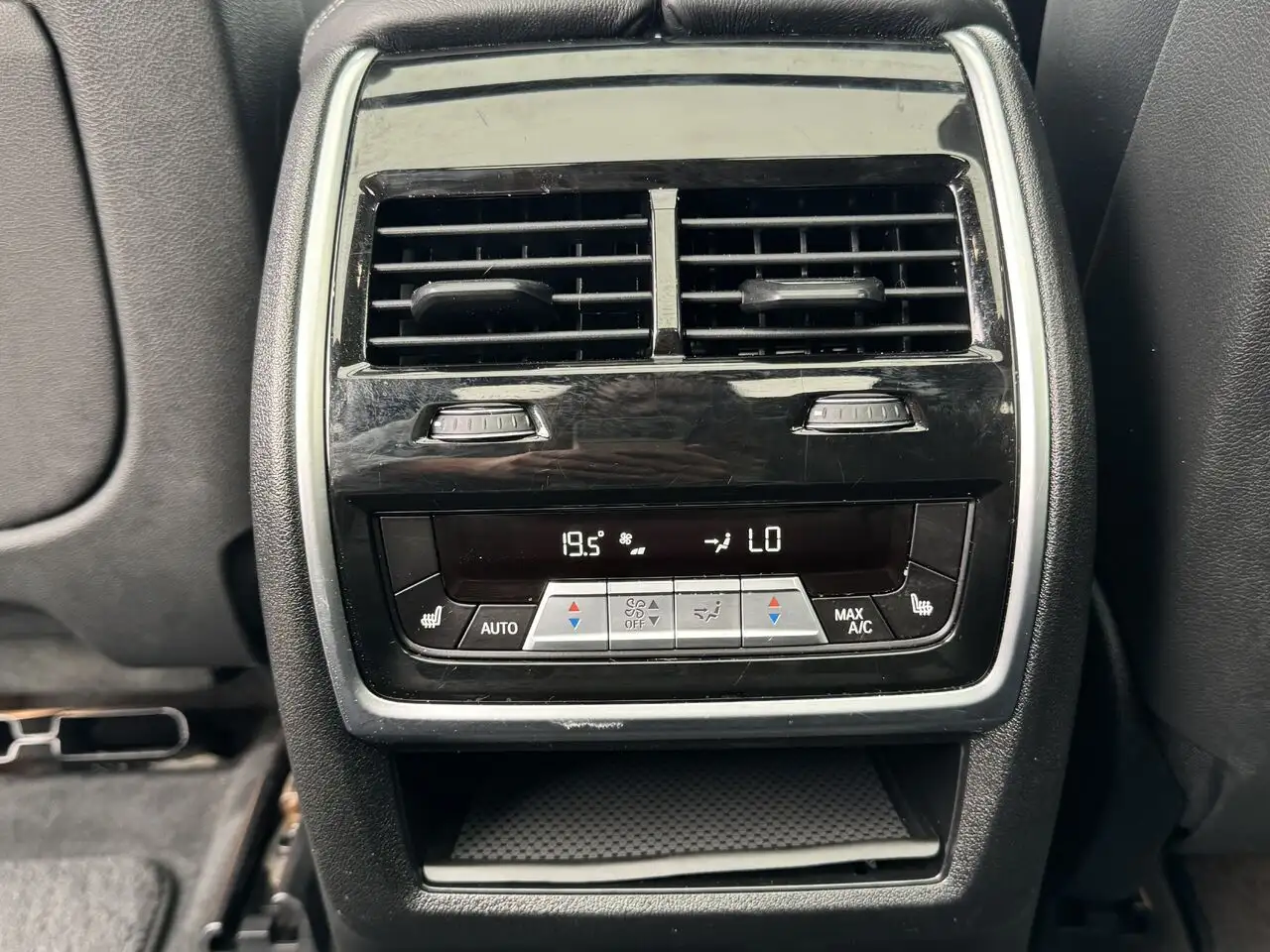 BMW X7 снимка BMW X7