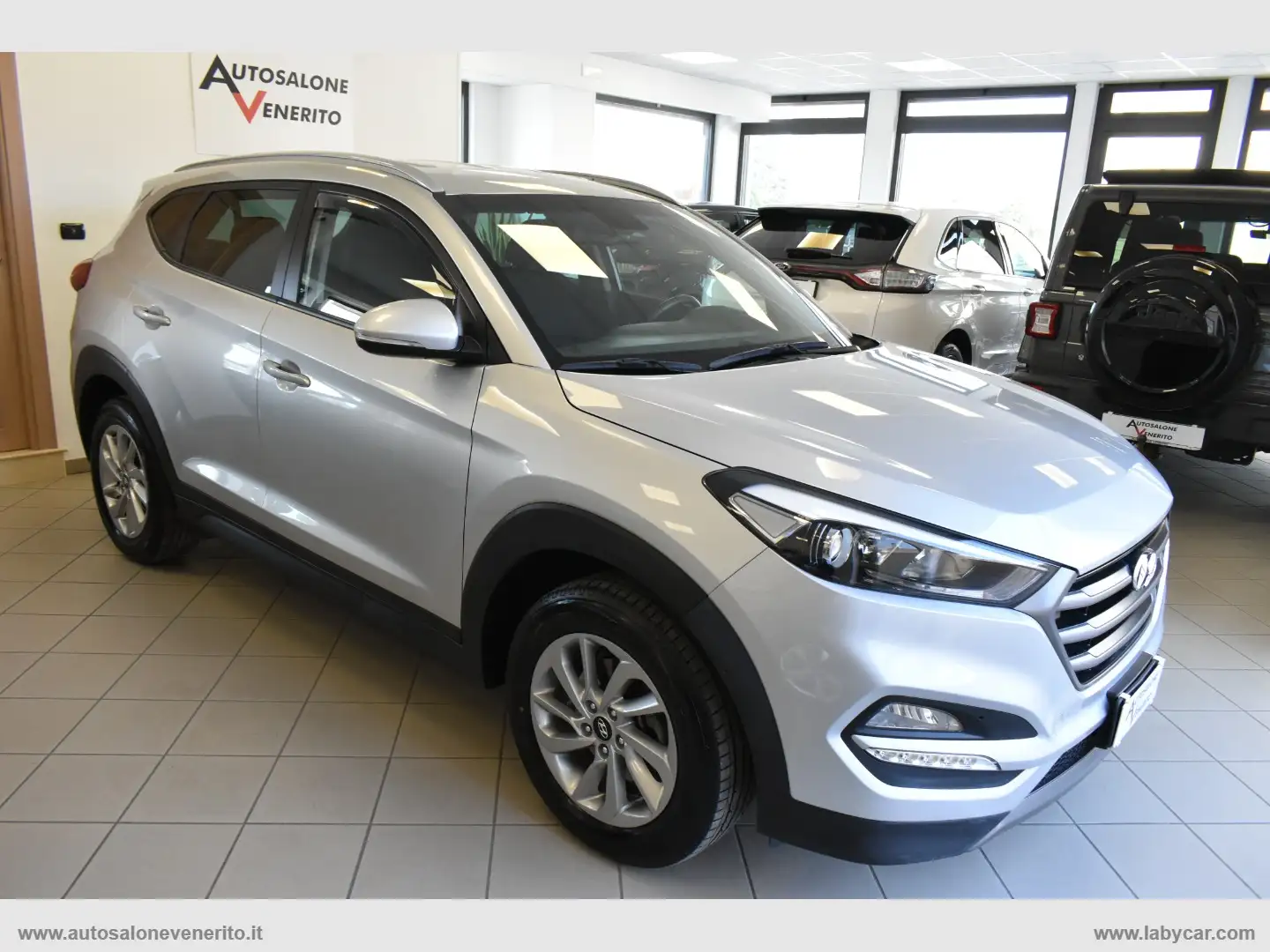 Hyundai TUCSON 1.7 CRDi XPossible Argento - 2