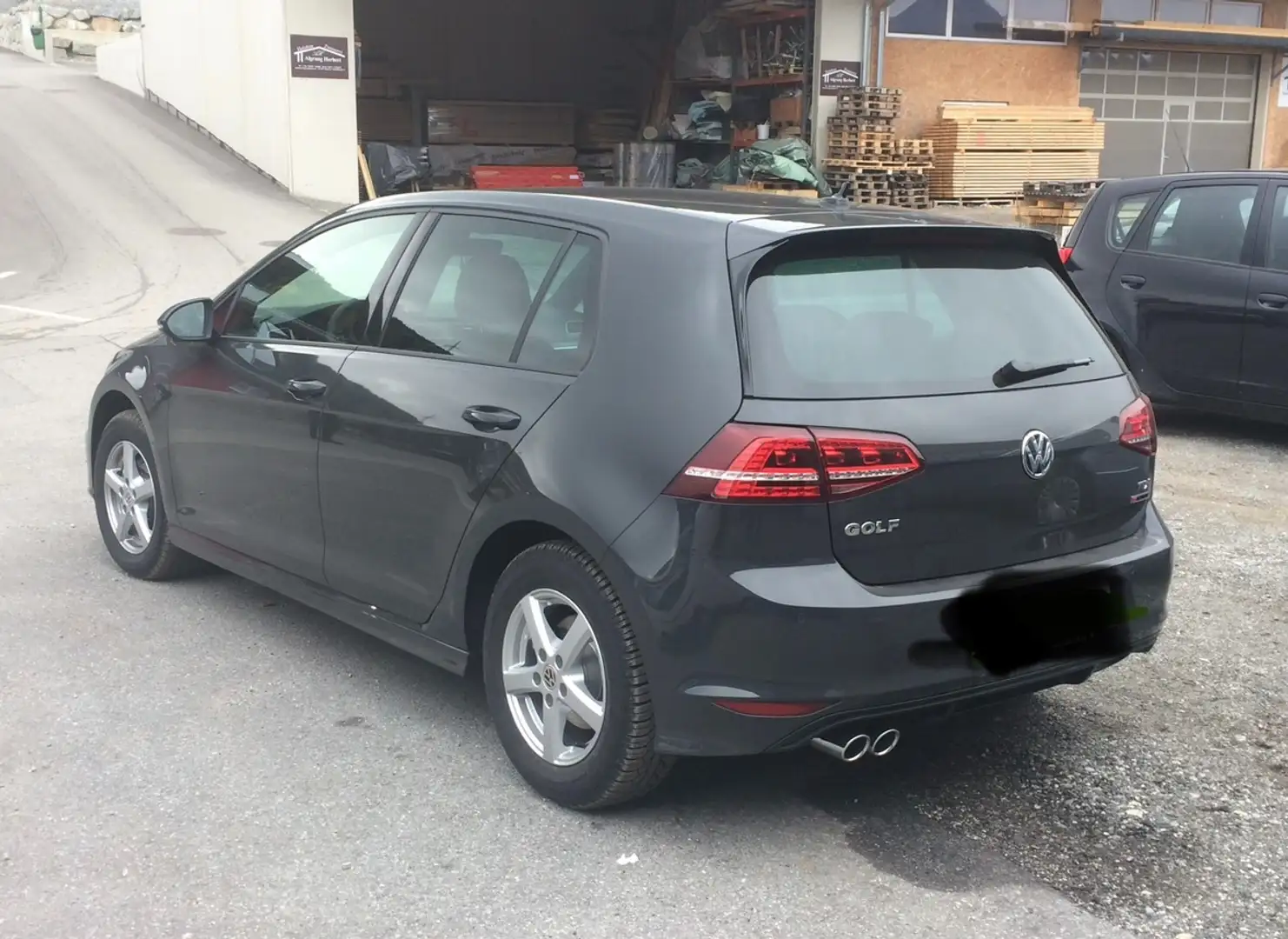 Volkswagen Golf Golf Sport Austria 1,6 TDI 4Motion R-Line Grau - 2
