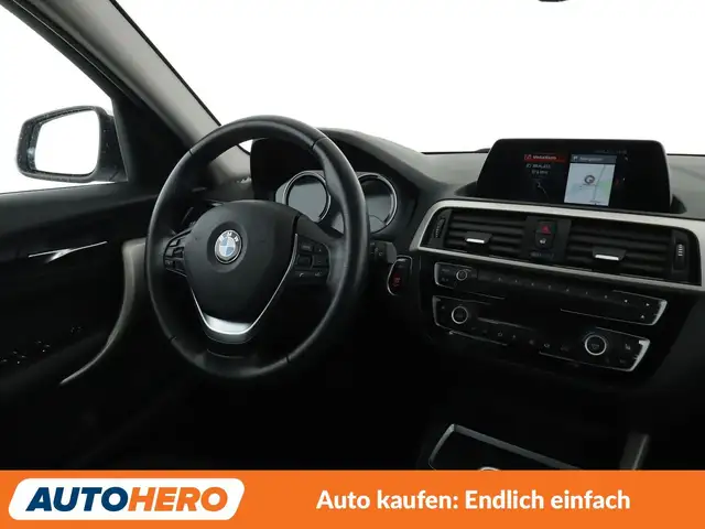 BMW 1 Series view 13