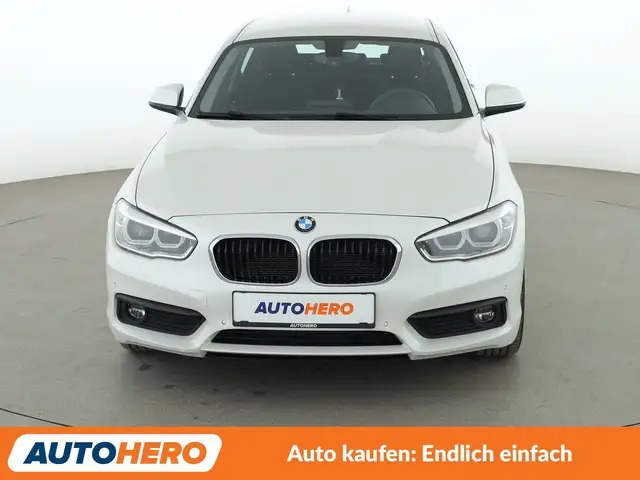 BMW 1 Series view 9