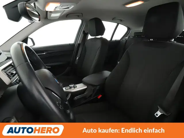 BMW 1 Series view 10
