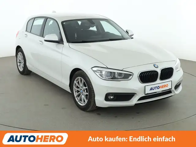 BMW 1 Series view 8