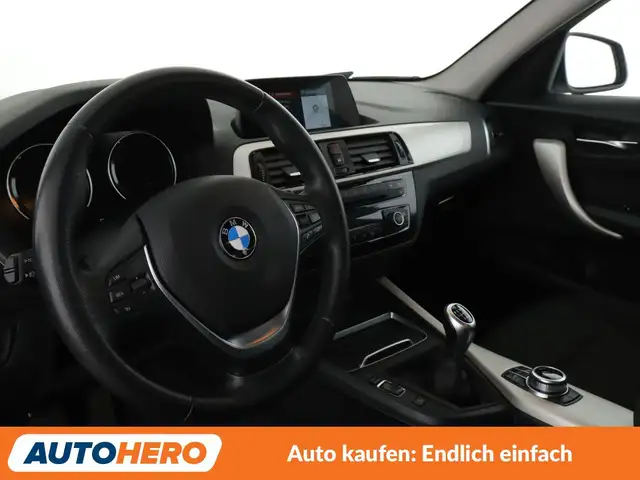 BMW 1 Series view 11