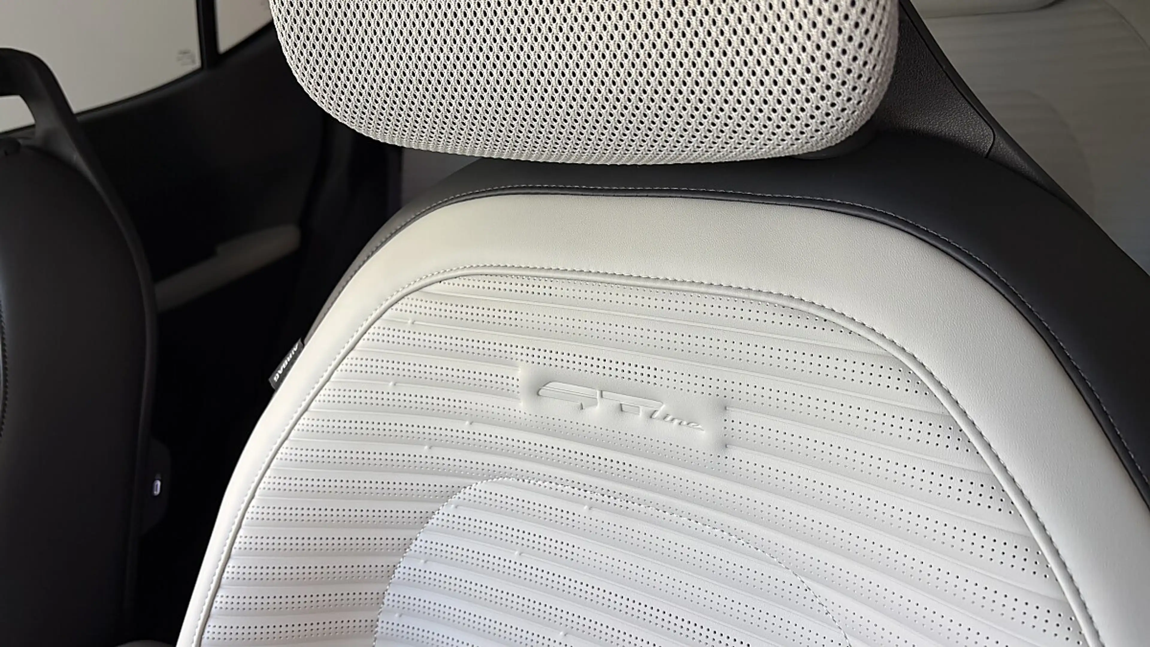 Kia EV2 4S FWD 61kWh GT-Line SD 22KW AC — photo 12