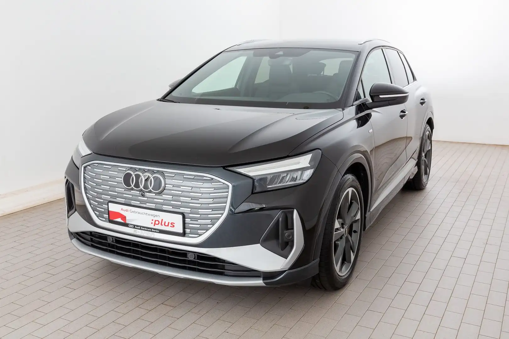 Audi Q4 e-tron Q4 45 e-tron quattro LED RFK VIRTUAL SITZHZG DAB Schwarz - 2