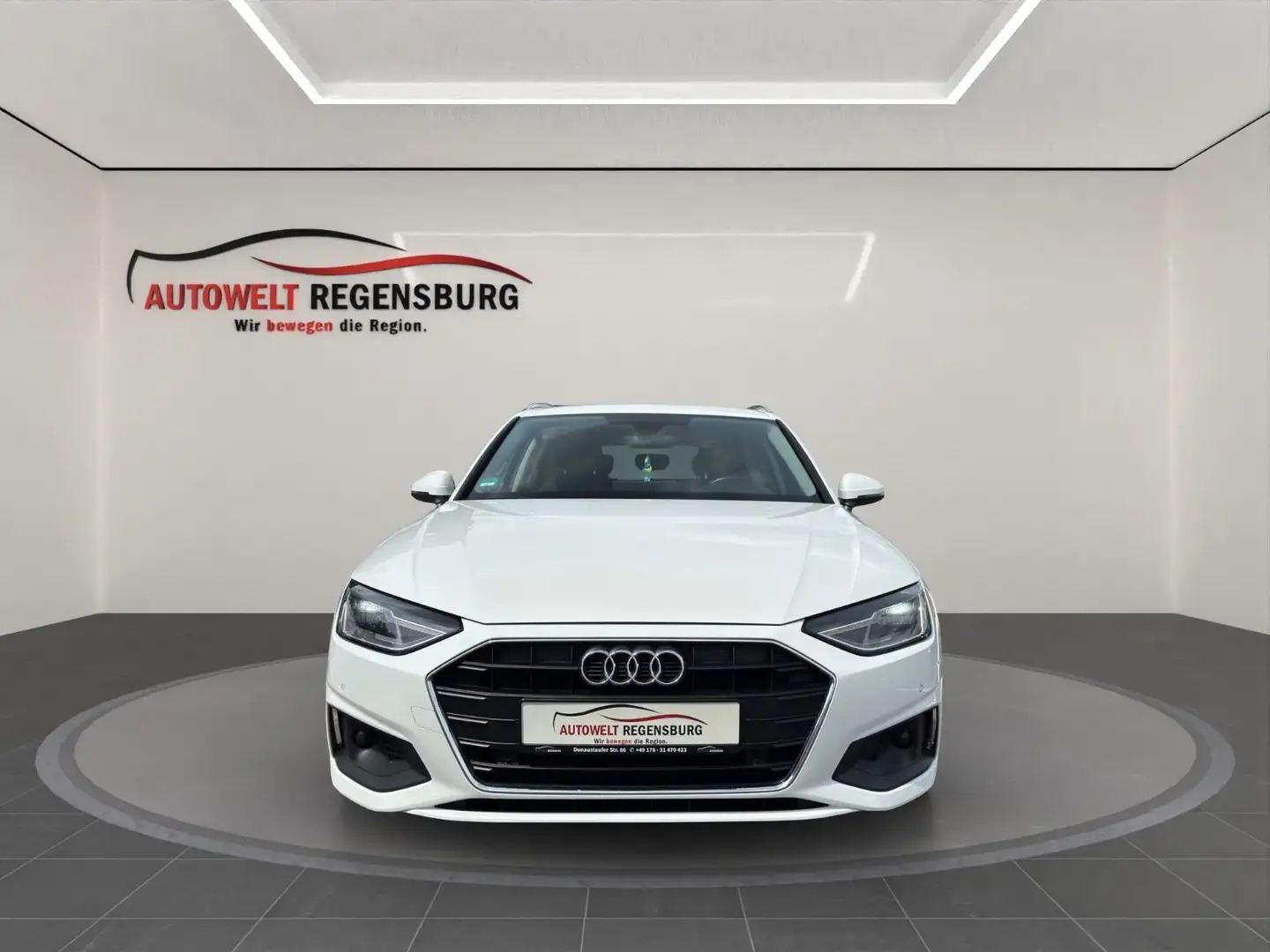Audi A4 2.0TDI S-TRONIC LED NAVI SHZ PDC ALU TEMPO BC Wit - 2