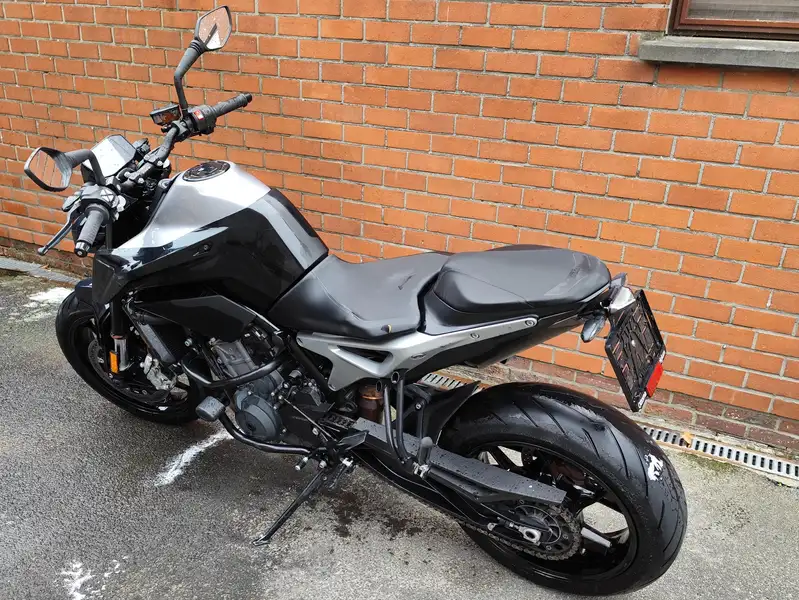 KTM 790 Duke - foto 2