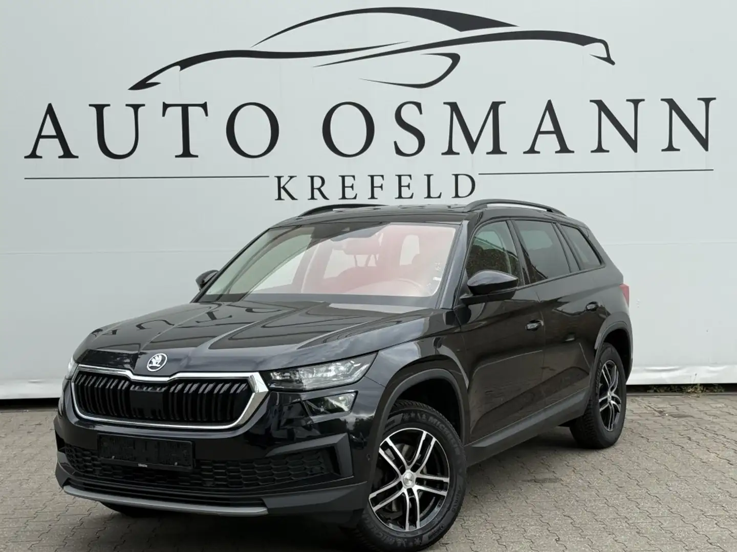 Skoda Kodiaq 2.0 TDI DSG Tour|Crystal Lighting|Keyless Black - 1