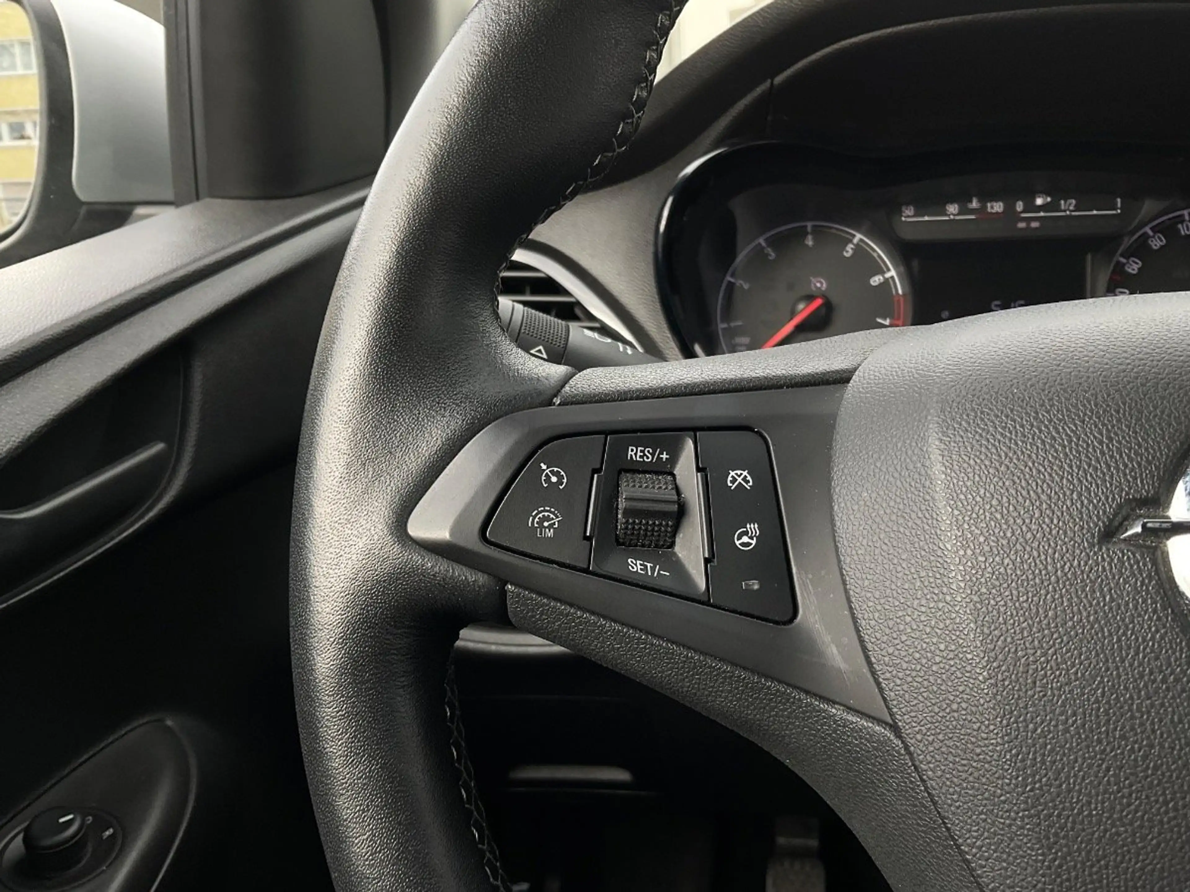 Opel Karl 1.0 Active SHZ+LM+PDC — photo 12