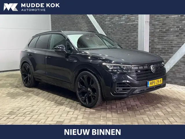 Volkswagen Touareg 3.0 TSi 4MOTION R | Luchtvering | Trekhaak | Head-