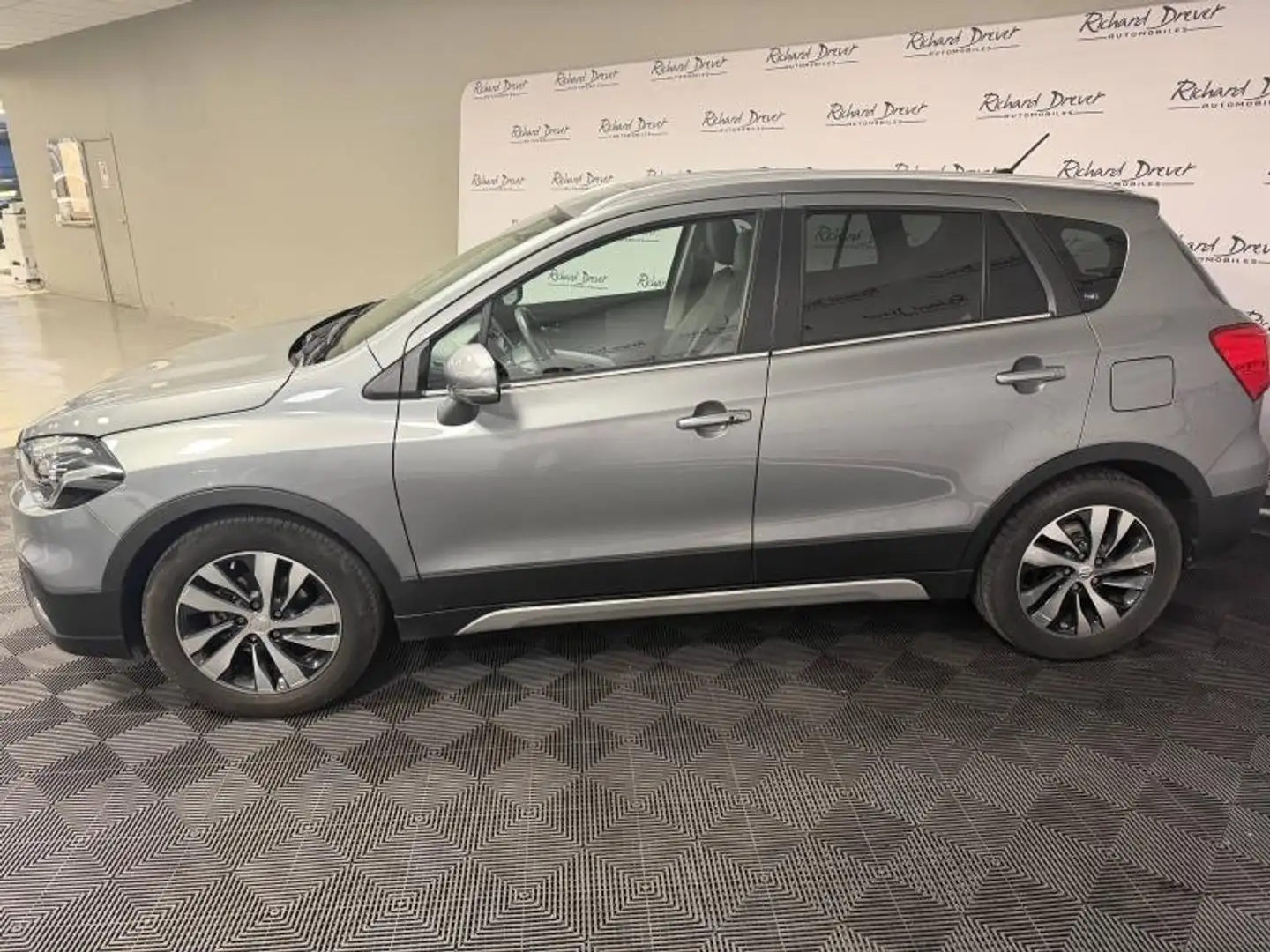 Suzuki S-Cross 1.4 Boosterjet Style Allgrip Auto Gris - 2