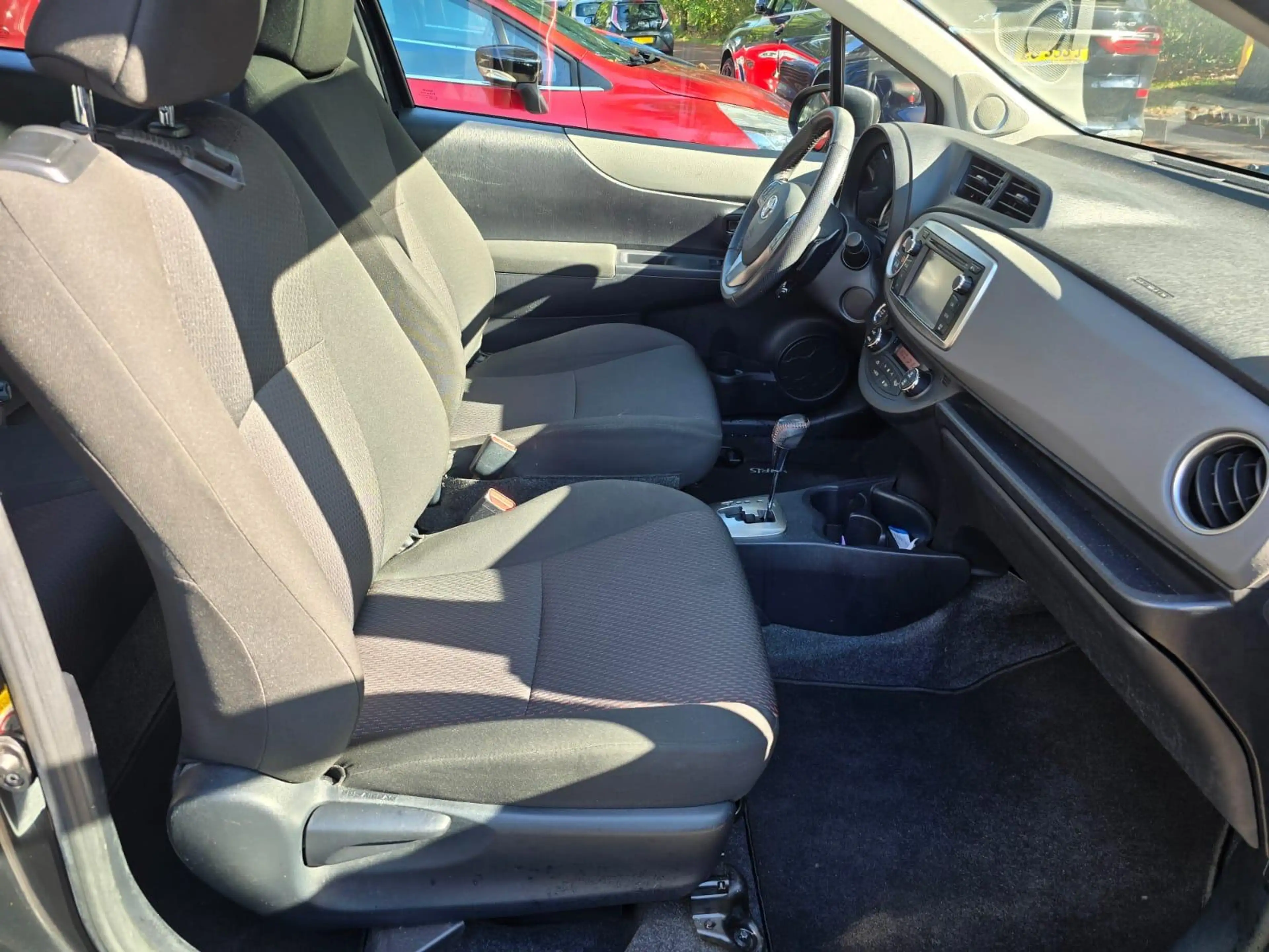 Toyota Yaris 1.3 VVT-i Dynamic | AUTOMAAT | 3/6 OF 12MND GARANT — photo 17