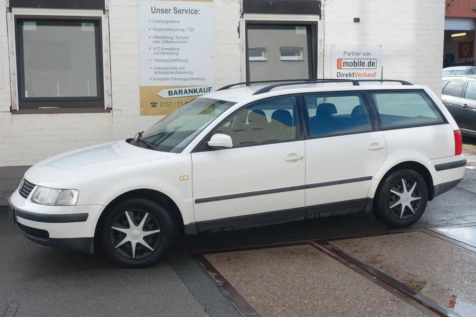 Volkswagen Passat 1.9 TDI*66KW*90PS*AHK*19%MwSt.ausw.1.HAND Blanc - 2