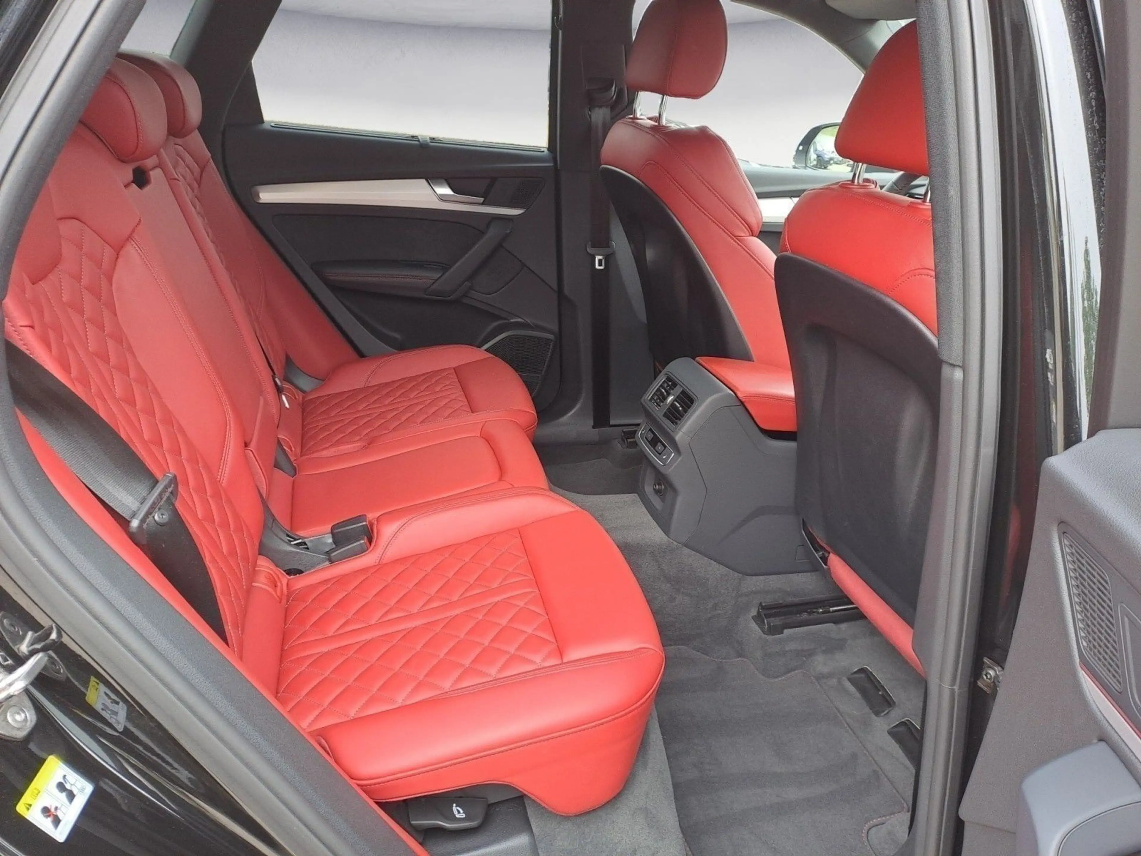 Audi SQ5 TDI tiptronic AHK AirSuspension B TDI tiptro — photo 14