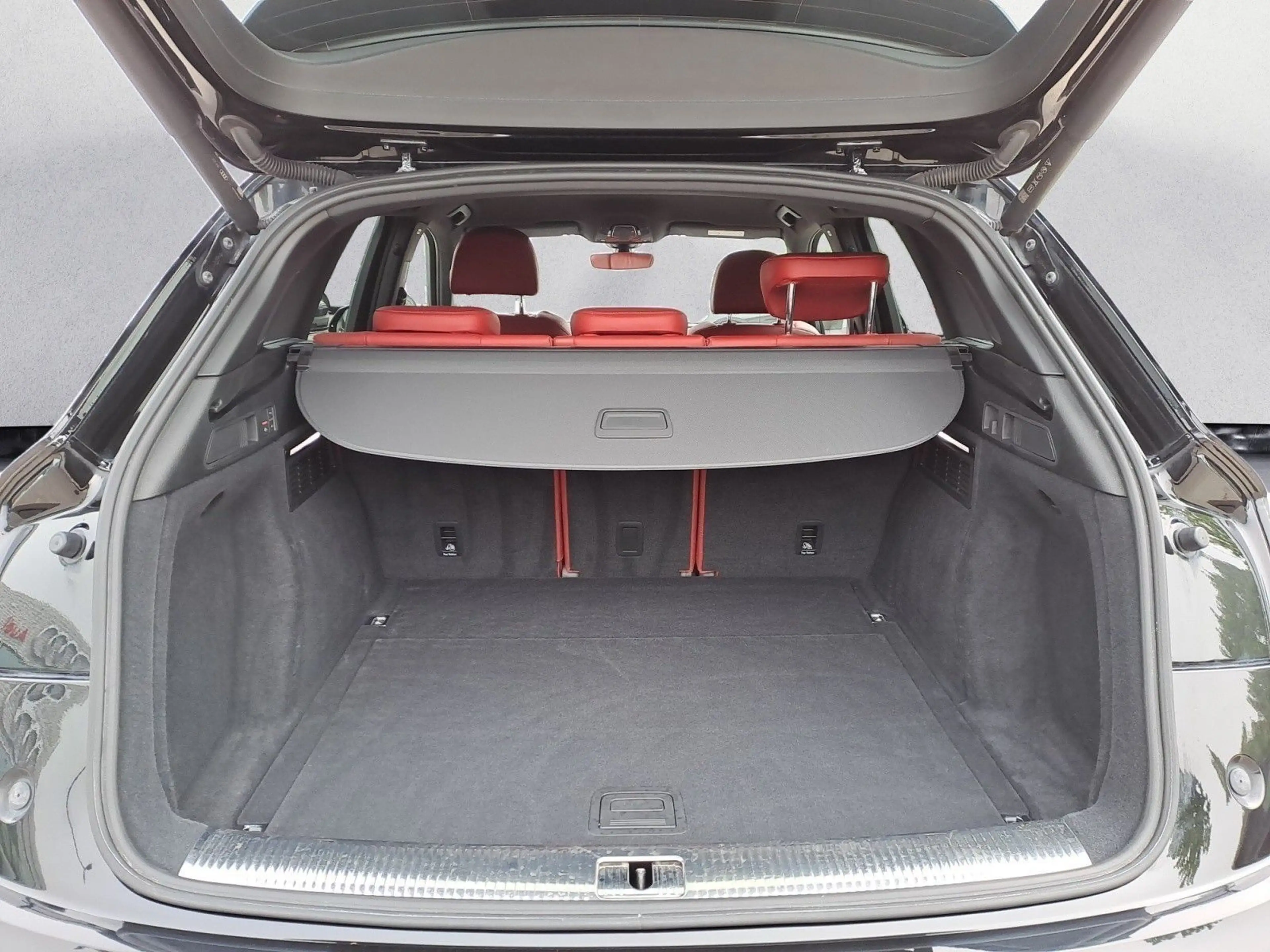 Audi SQ5 TDI tiptronic AHK AirSuspension B TDI tiptro — photo 15