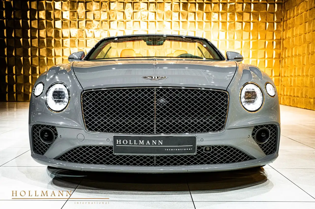 Bentley Continental GTC 2023
