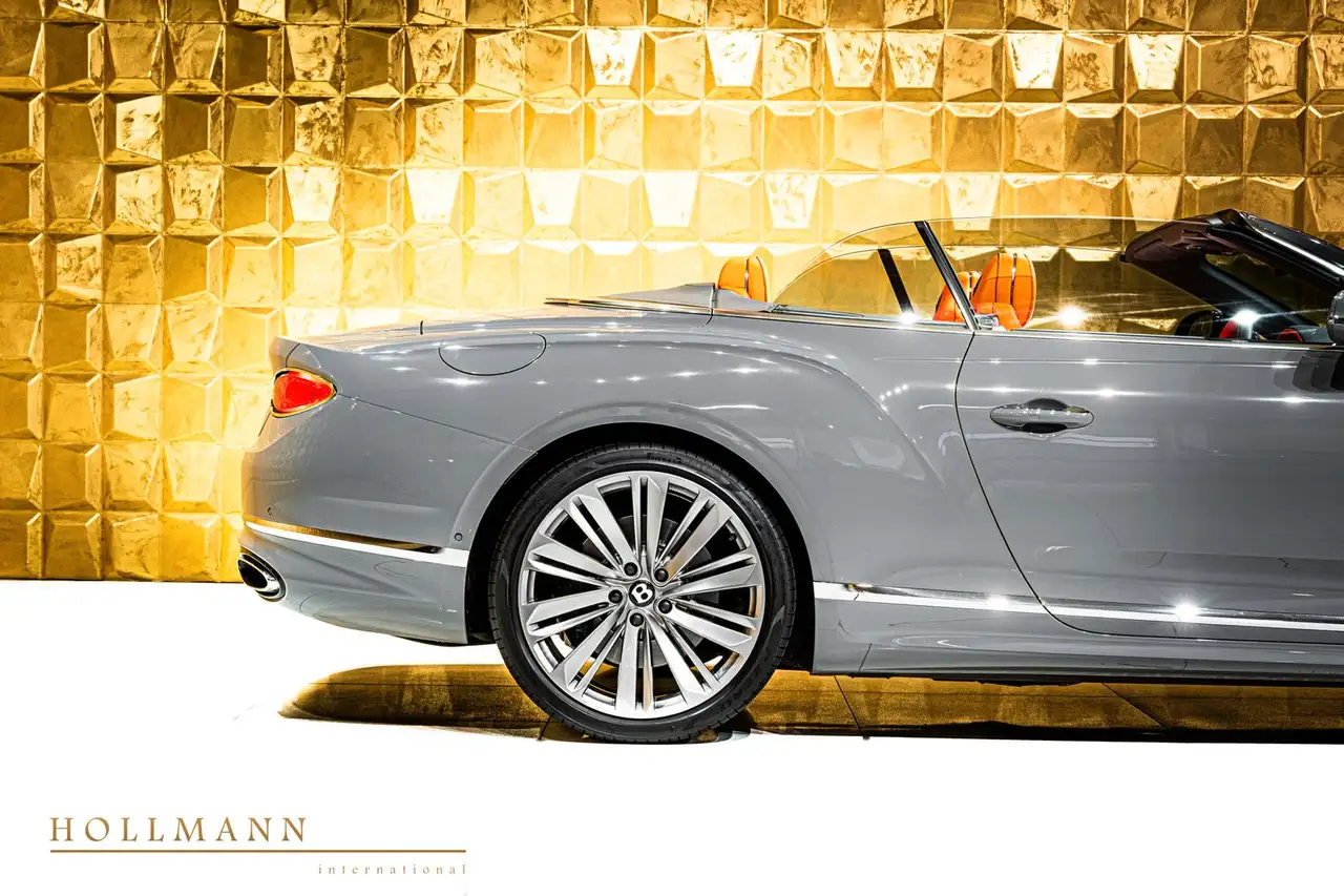 Bentley Continental GTC 2023 — фото 10