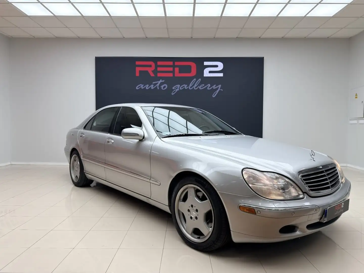 Mercedes-Benz S 500 Gris - 2