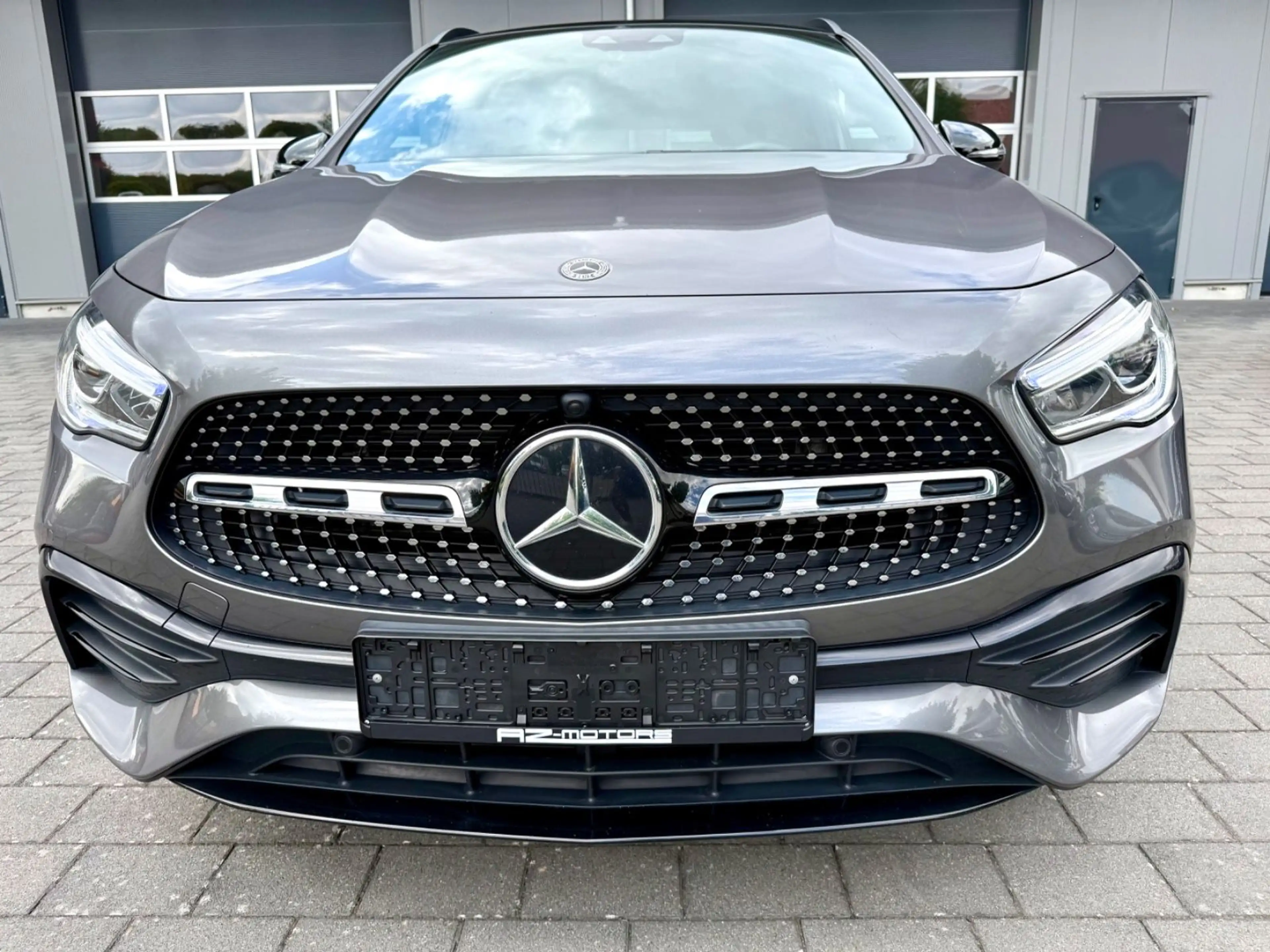 Mercedes-Benz GLA 200 AMG Line Night Paket/Panorama — photo 9
