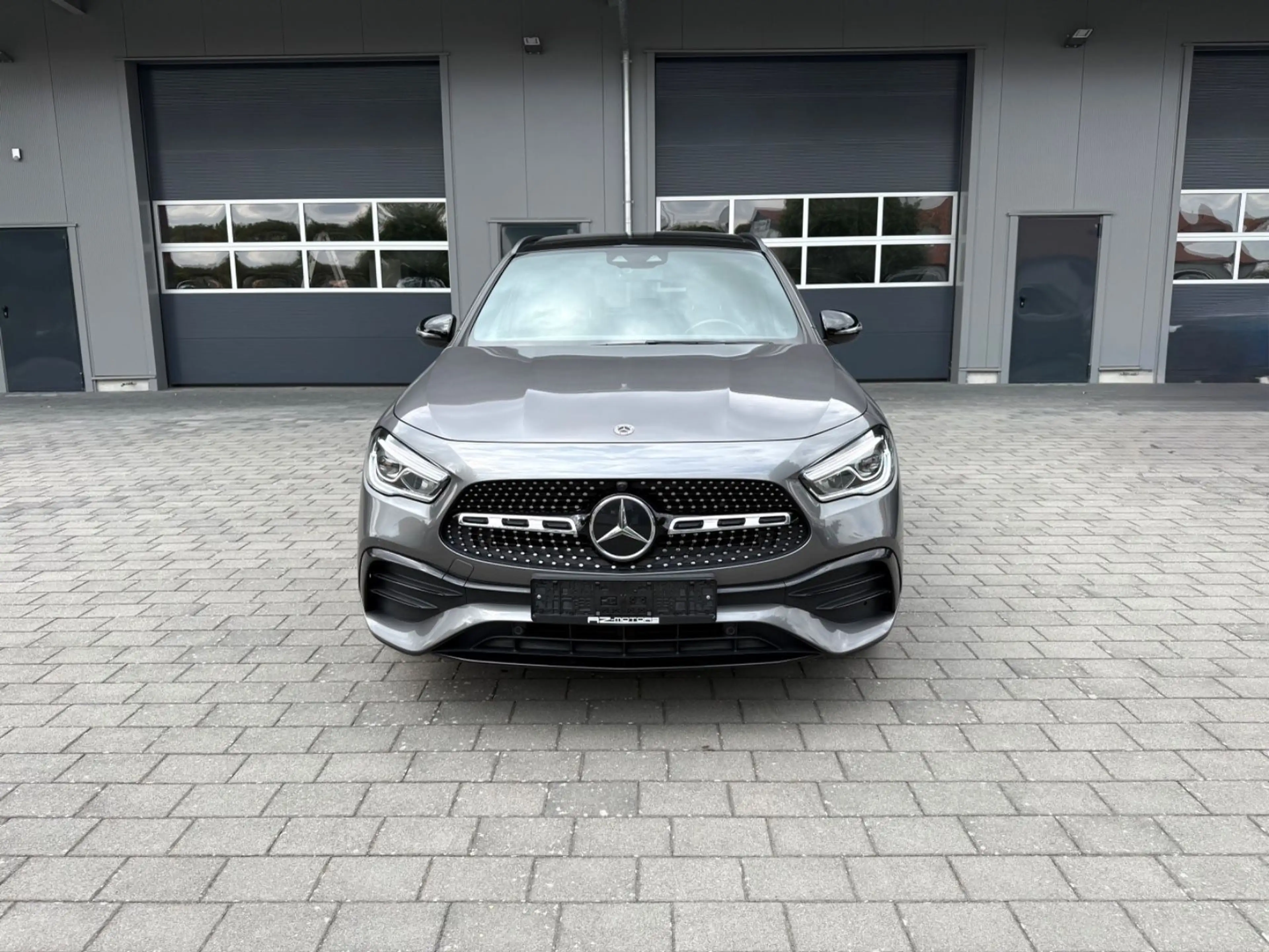 Mercedes-Benz GLA 200 AMG Line Night Paket/Panorama — photo 7