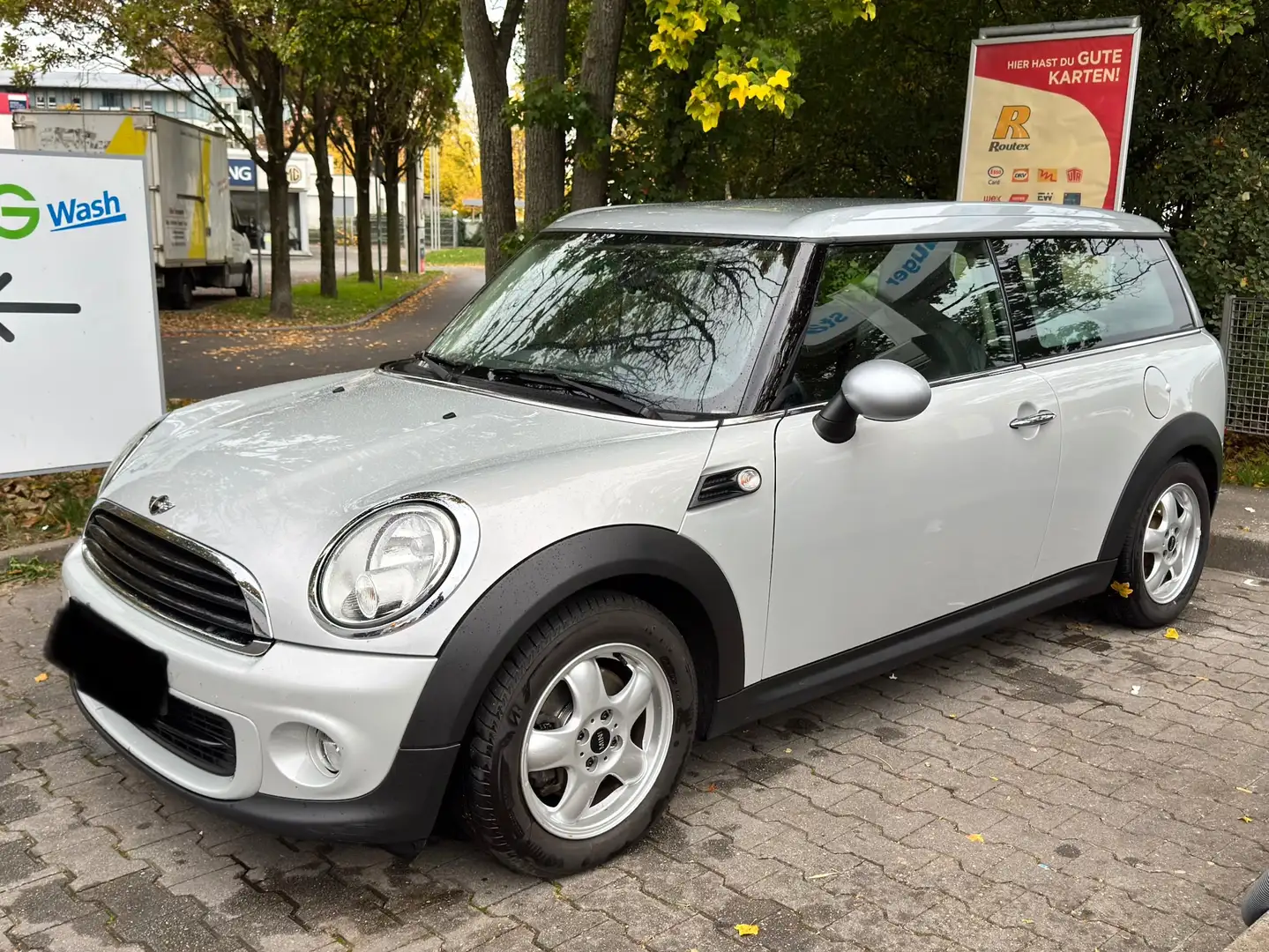 MINI Cooper Clubman MINI CLUBMAN 1.6 16V Silber - 1