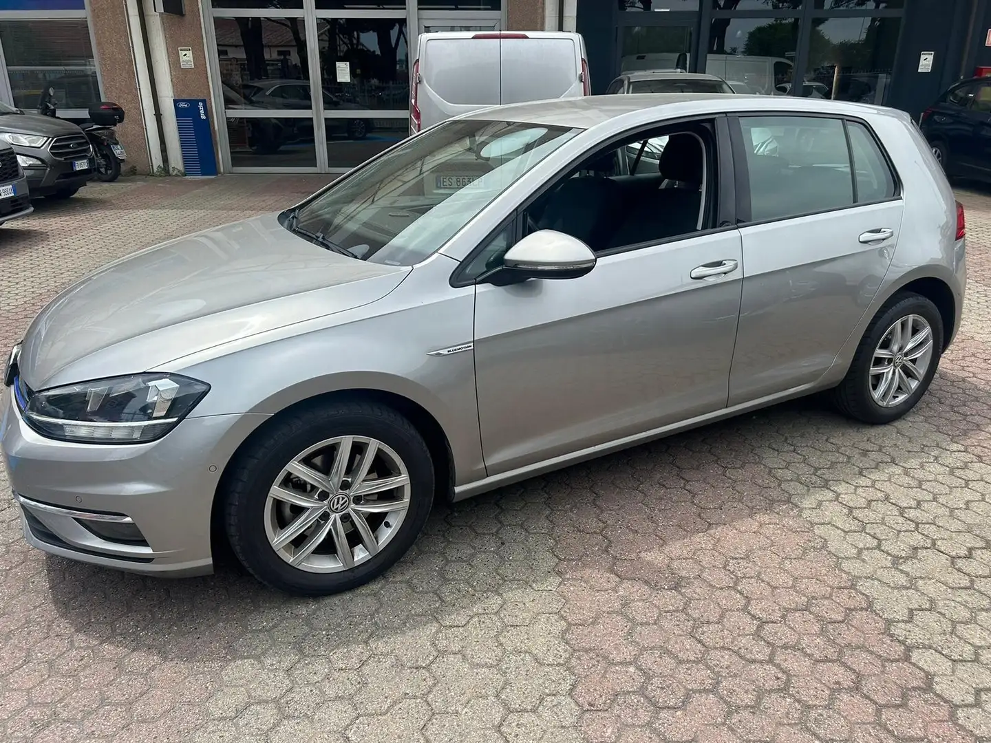 Volkswagen Golf 1.4 TGI DSG 5p. Highline BlueMotion Gris - 2
