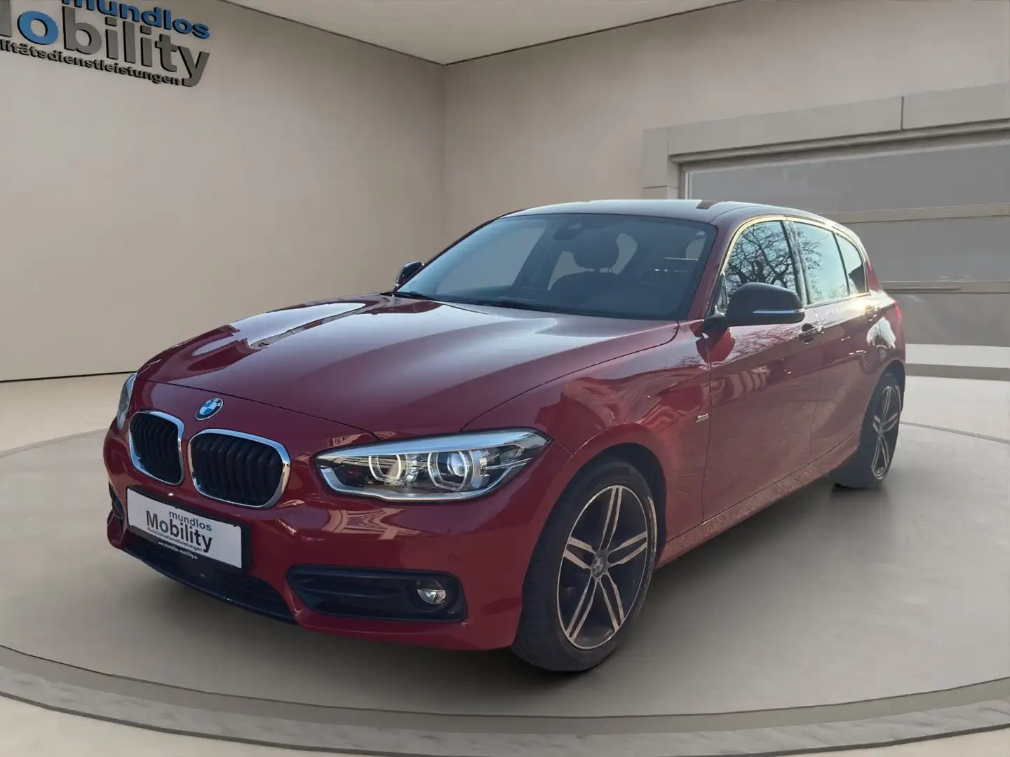 BMW 118 i Lim. 5-trg. Sport Line ACC Kamera Navi LED Roşu - 1