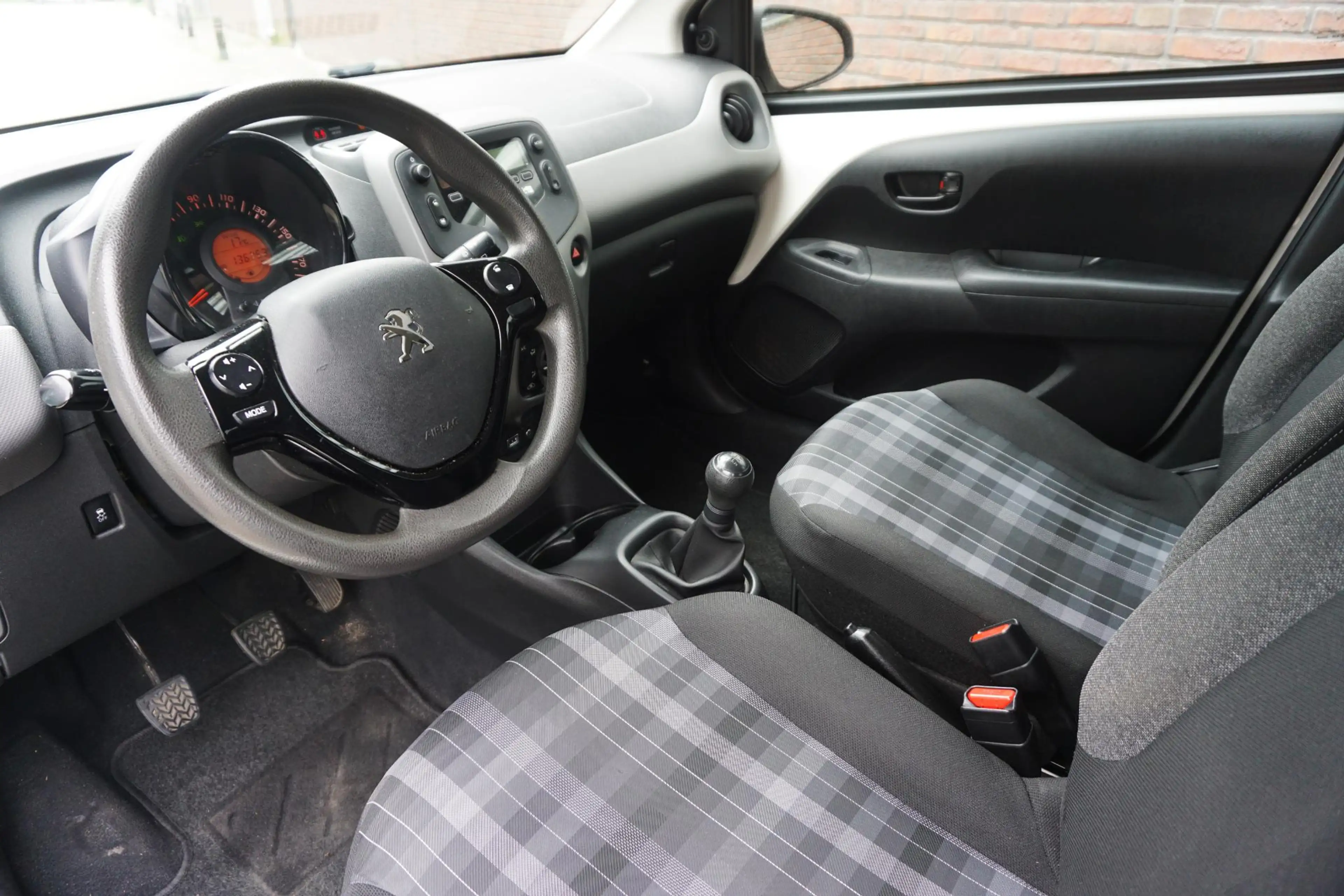 Peugeot 108 1.0 e-VTi Active Pack Premium/Airco/Mistlampen/ — photo 23
