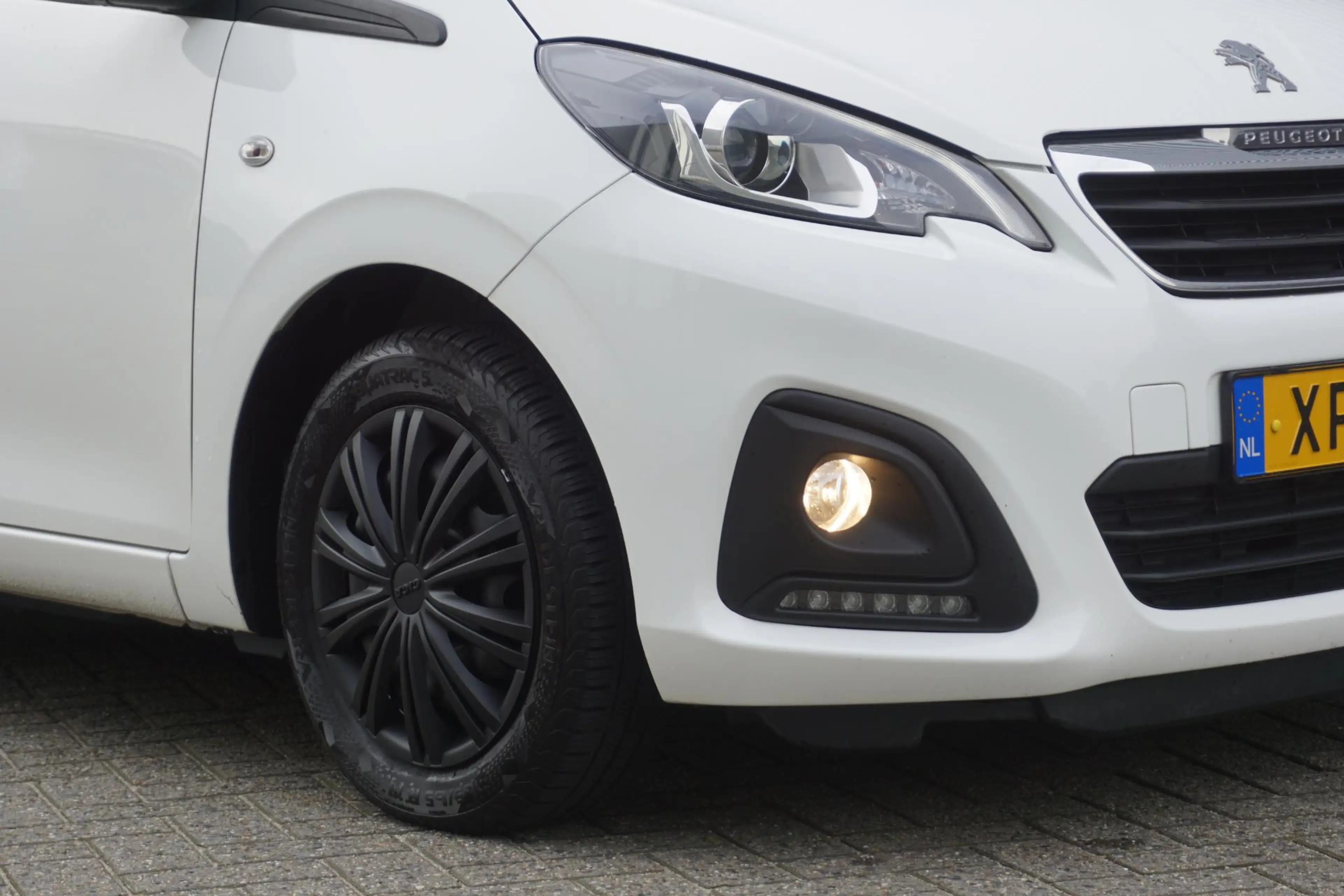 Peugeot 108 1.0 e-VTi Active Pack Premium/Airco/Mistlampen/ — photo 2
