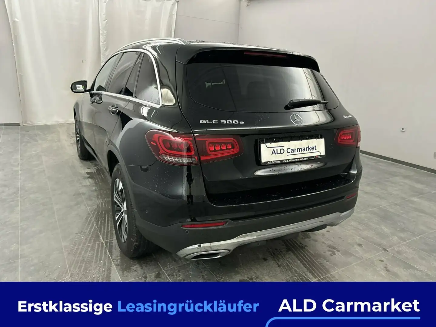 Mercedes-Benz GLC 300 e 4Matic 9G-TRONIC Exclusive Geschlossen, 5-türig, Schwarz - 2