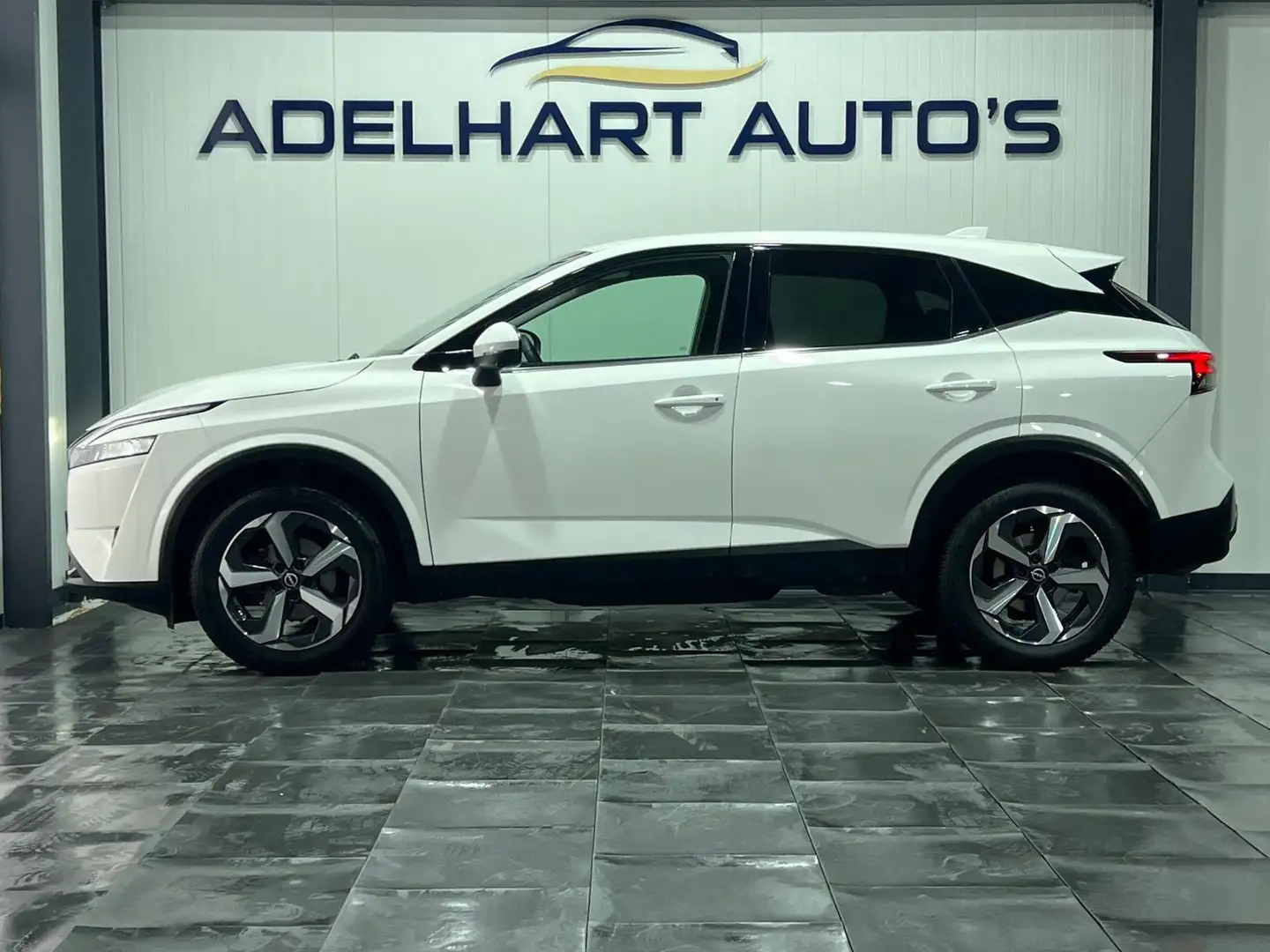 Nissan Qashqai 1.3 MHEV Xtronic N-Connecta / Navigatie full map / Wit - 2
